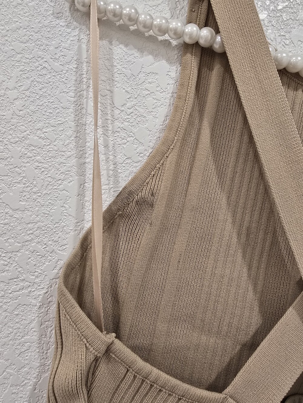 Nightfall Mini rib-knit bodycon round neck sleeveless Dress Linen Taupe L NWT - Picture 4 of 5
